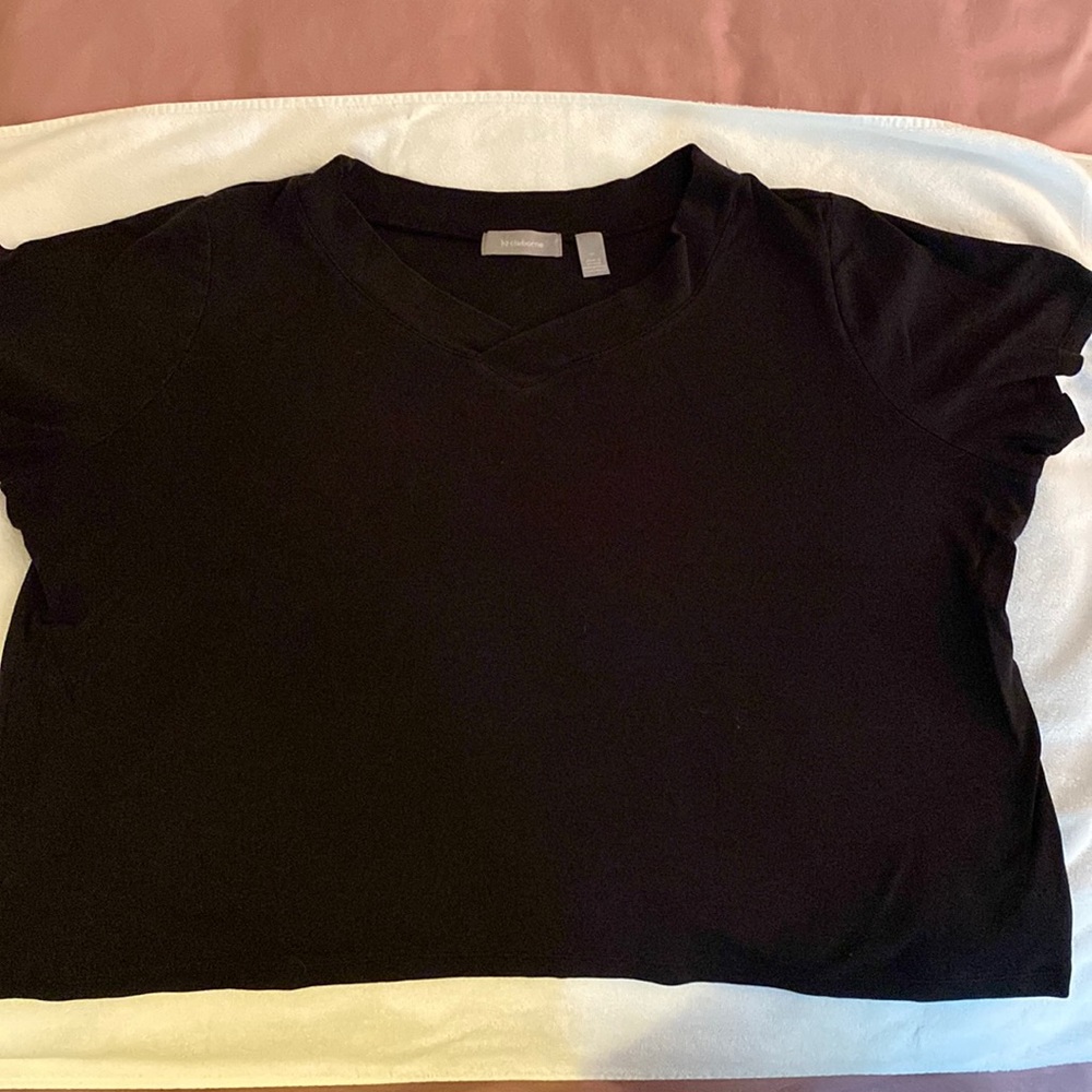 Liz Claiborne black v neck tee 3x